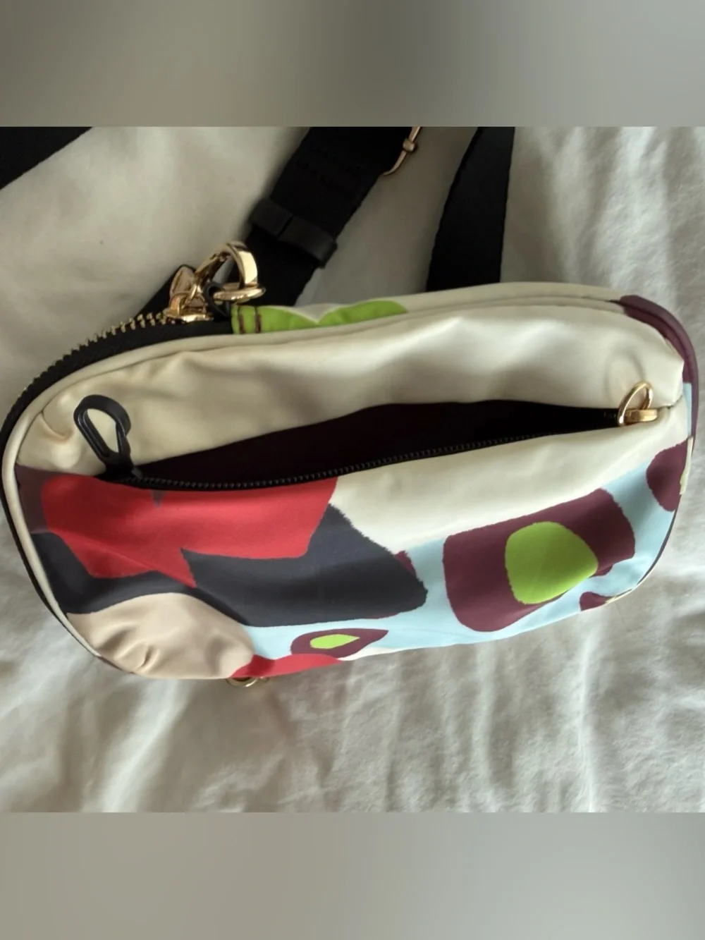 Parfois Abstract Multicolor Crossbody Phone Bag - Picture 6 of 7